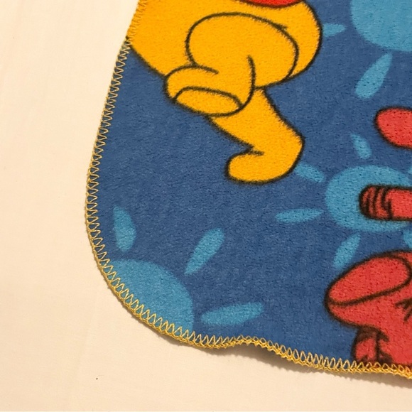 Vintage Winnie The Pooh Fleece Blanket Tigger - Picture 13 of 16